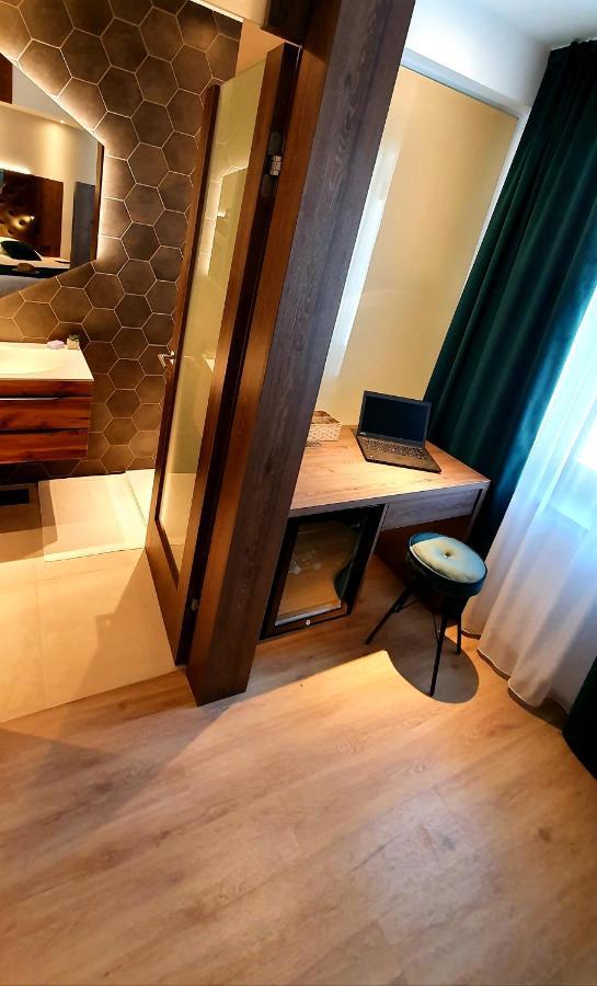 Petkovsek Rooms And Apartments Любляна Екстериор снимка